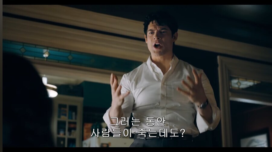 DC) 히어로물에서 현실 사회를 반영하면 생기는 문제점_1.jpg