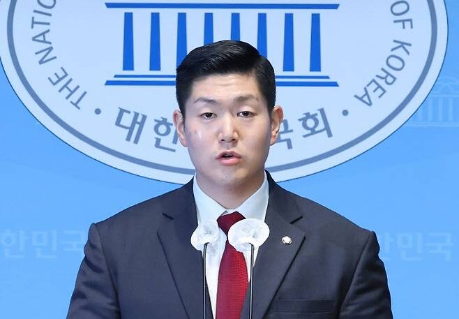 김재섭, 이준석 떠난 뒤 “이러니까 비호감도가 높구나 실감”_1.jpg