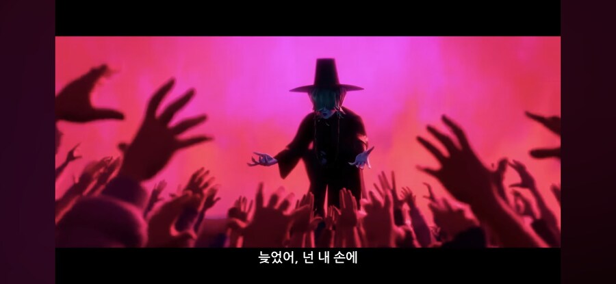케이팝)사실 자신의 정체를 밝히는 장면_9.jpg
