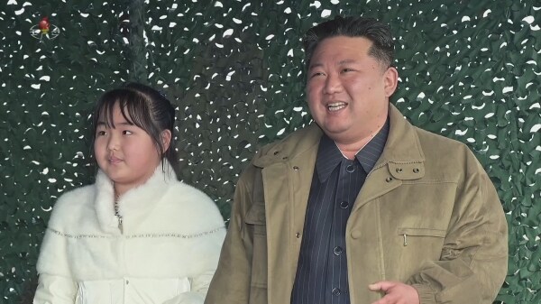 김정은 건강 이상 설이 자꾸 나오는 이유_1.jpg