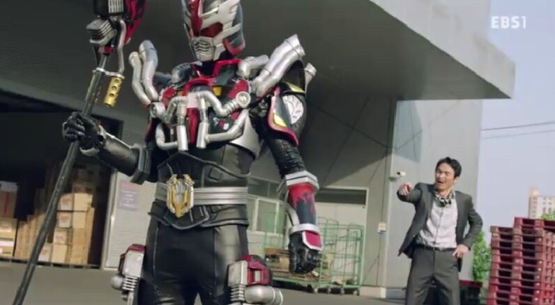 "왜 특촬물에서는 창이 잘 안나오나요?" 에 대한 답변.jpg_3.png