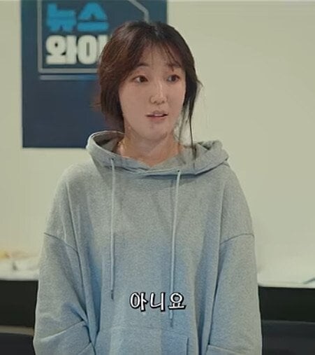 눈빛이 표독스러운 여상사.jpg_8.jpg