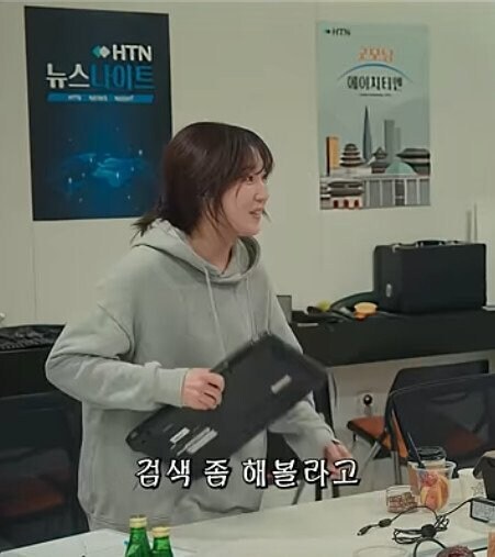 80년대 드라마 속 표독스런 여상사_21.jpg