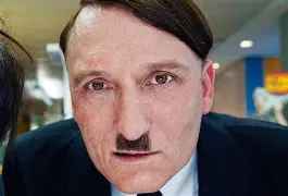 시험에 떨어진 뒤 영,프,미랑 전쟁한 사람은?_1.webp