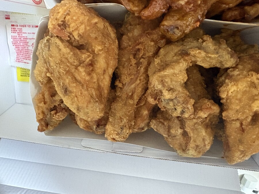 호식이두마리치킨_2.jpg