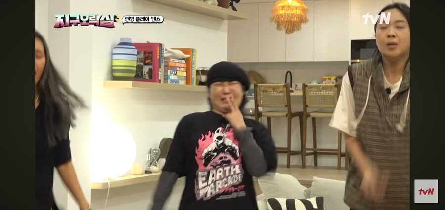 노래가사를 너무나 기깔나게 표현한 희극인_8.jpg
