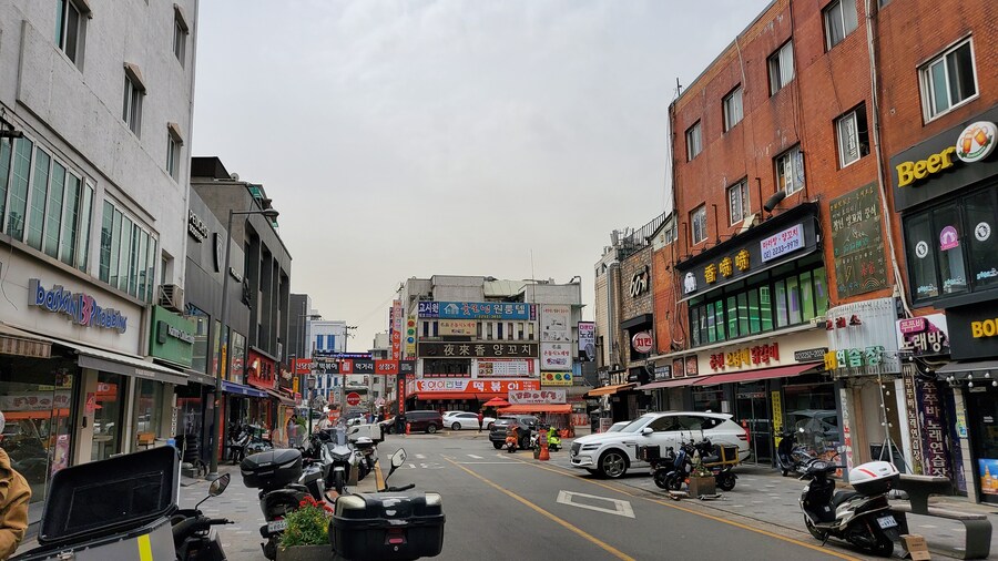 서울 음식 기행 : 신당동 떡볶이 명동 교자 신림 백순대 볶음 외_3.jpg