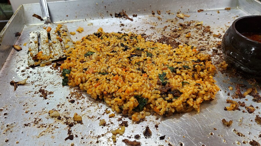 서울 음식 기행 : 신당동 떡볶이 명동 교자 신림 백순대 볶음 외_8.jpg