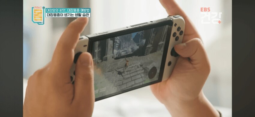 유게이들 한테 대장용종이 생기는 이유.jpg_2.png