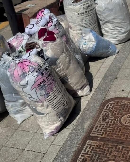 니케갤 도로롱 구출작전.jpg_6.jpg