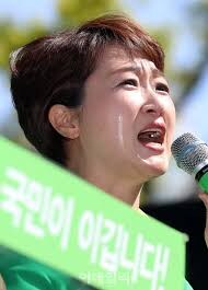 누가 더 보기 싫냐??_2.jpg