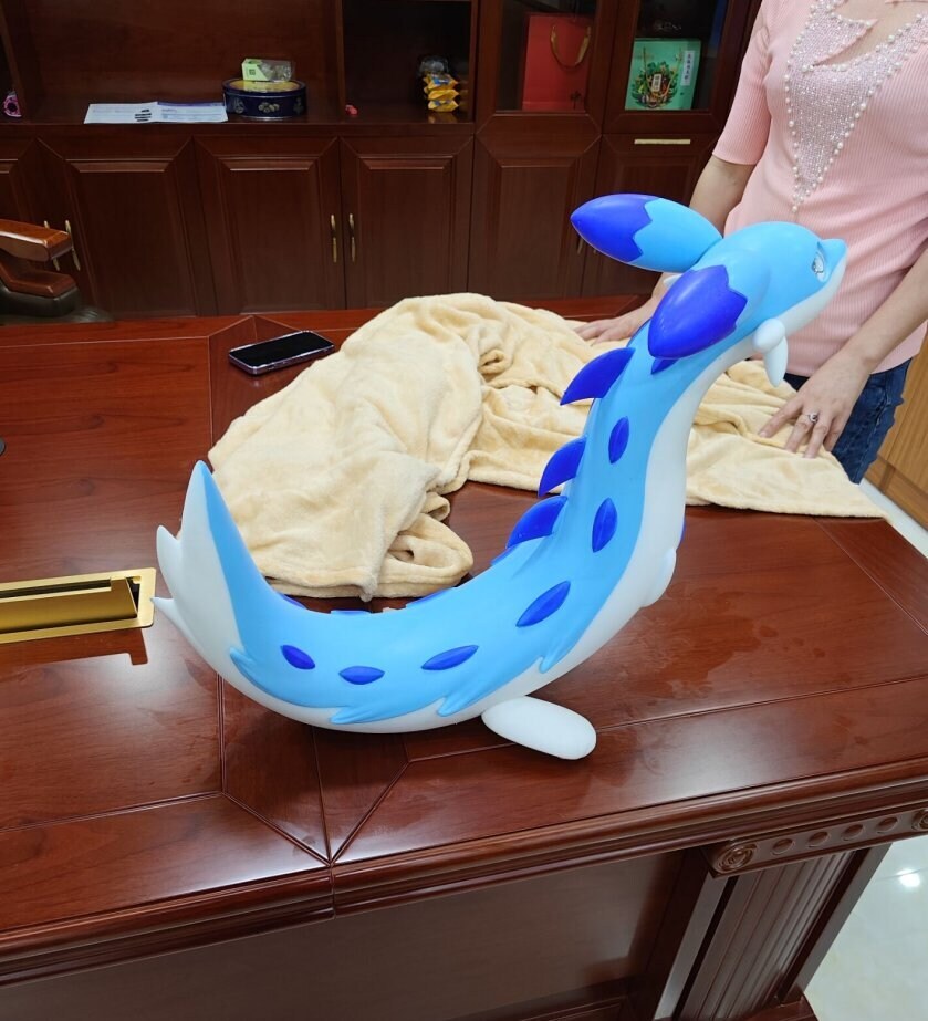 특이한 기능이 있는 피큐어_1.jpg