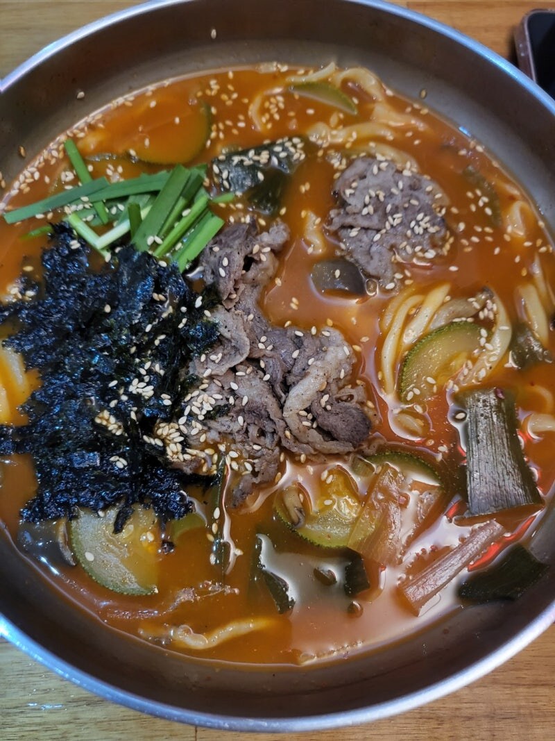 젊은이들에게 호불호 갈리는 메뉴_1.png