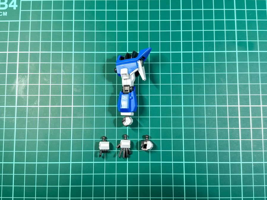 HG SRW 아슈세이버 조립 과정 사진_21.jpg