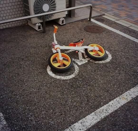 딱 맞게 주차한 자전거 주차장_1.jpg