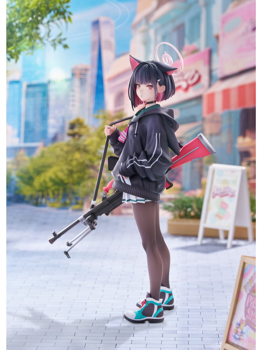 블루아카)크레넬 카즈사 1/7 스케일 피규어_3.jpg