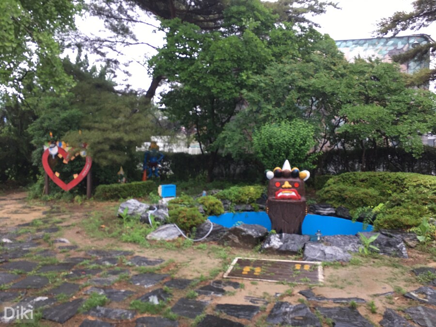 케이팝] 데몬헌터스가 보면 기겁할 장소_4.jpg