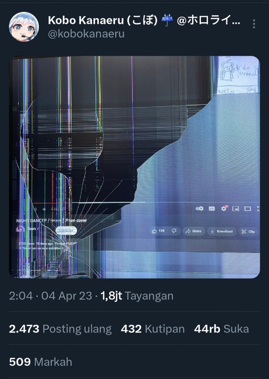 버튜버) 코보는 빡치면 부수나보네_2.jpg