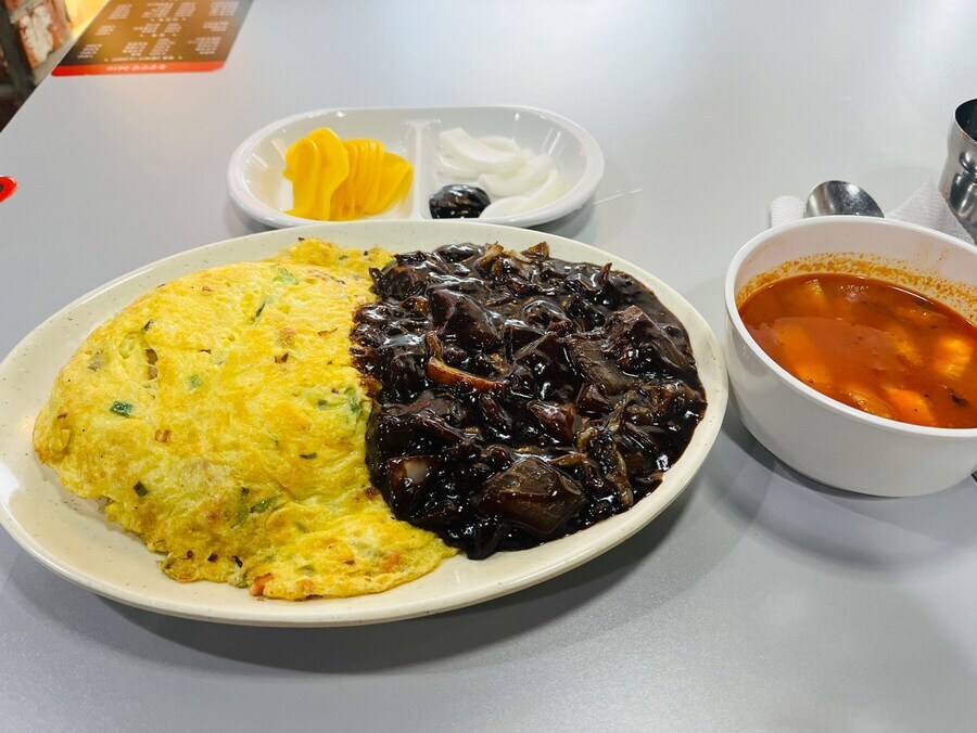 홍콩반점 신메뉴가 까이는 이유.JPG_2.jpg