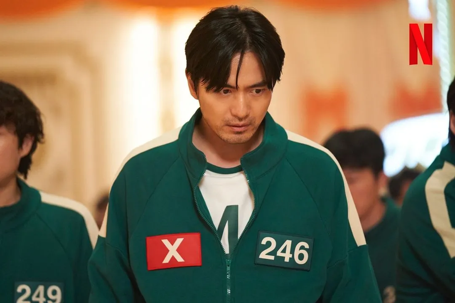 오겜) 딸 수술비를 벌기 위해 그림그리는 아빠?_1.webp