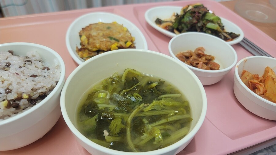 병원밥 냠냠_1.jpg