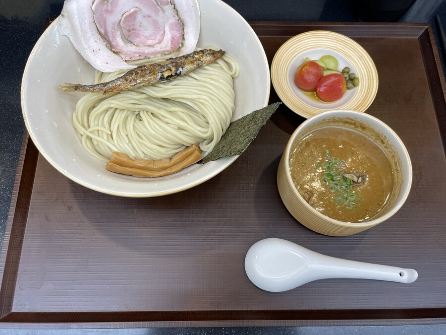 특선메뉴 앤초비 츠케멘_1.jpg