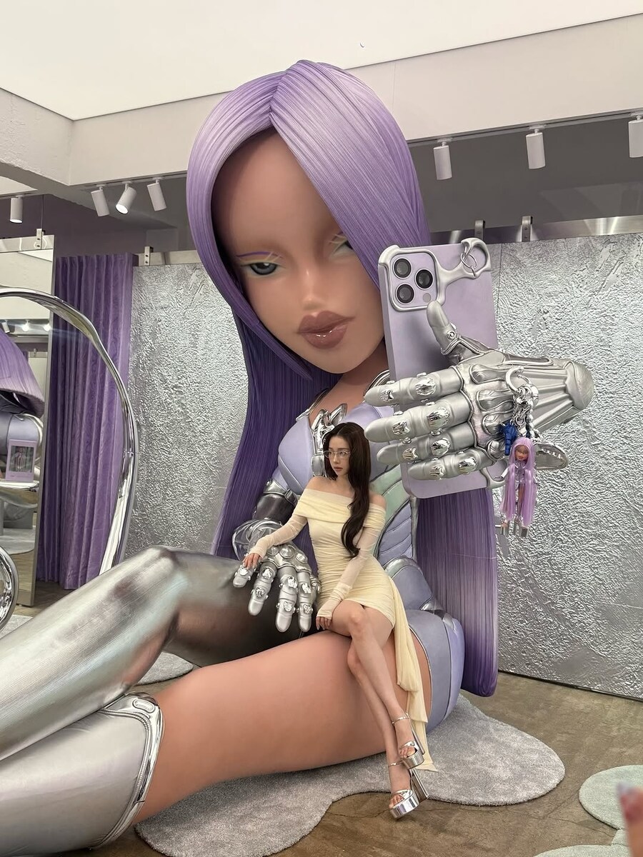 카리나 근황 (feat 젠틀몬스터)_1.jpg