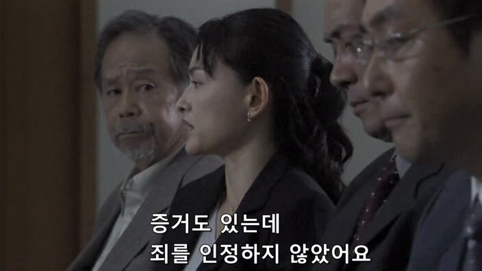 살인사건 재판 중 1차 배심원이 살해당해서 새로 배심원을 뽑은 결과_9.jpg