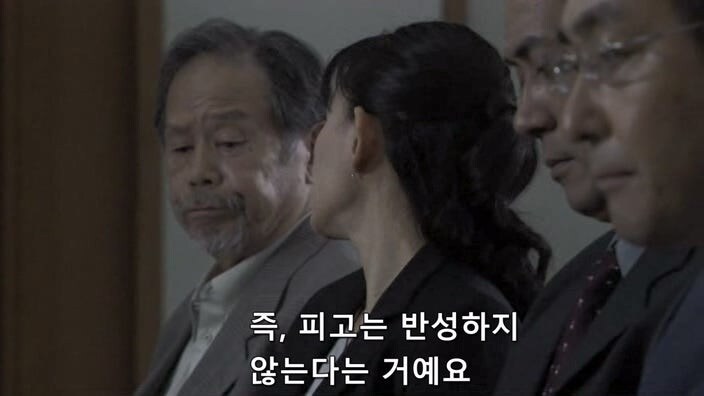 살인사건 재판 중 1차 배심원이 살해당해서 새로 배심원을 뽑은 결과_10.jpg