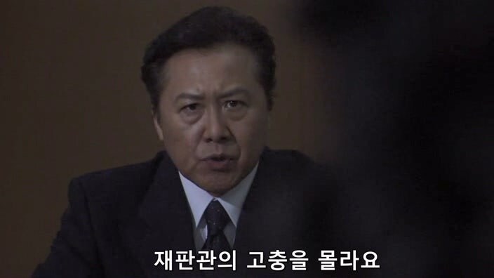 살인사건 재판 중 1차 배심원이 살해당해서 새로 배심원을 뽑은 결과_39.jpg