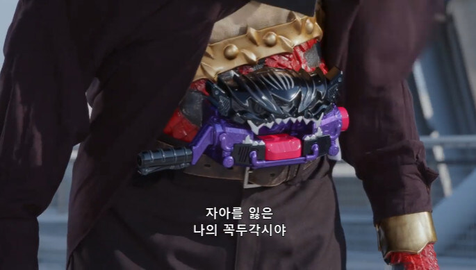 오늘자 가면라이더 가면 끼이야야야악 스토리 근황_8.jpg