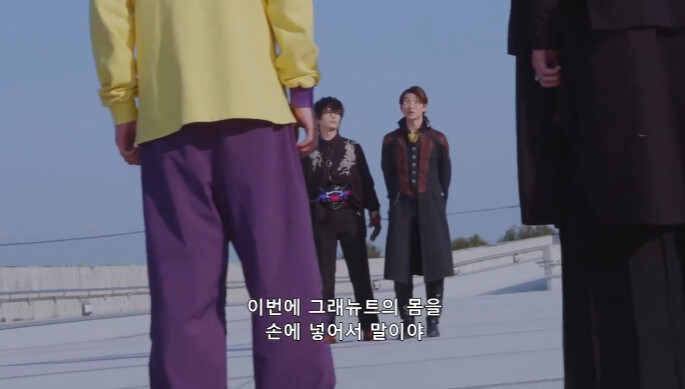 오늘자 가면라이더 가면 끼이야야야악 스토리 근황_12.jpg