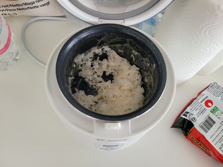 라면 끓이는 유게이(보닌)_2.jpg