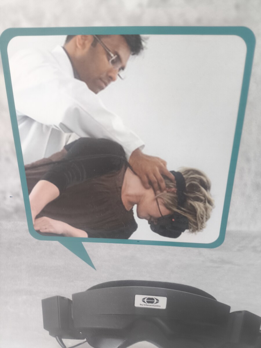 첨단 의료 검사기_2.jpg