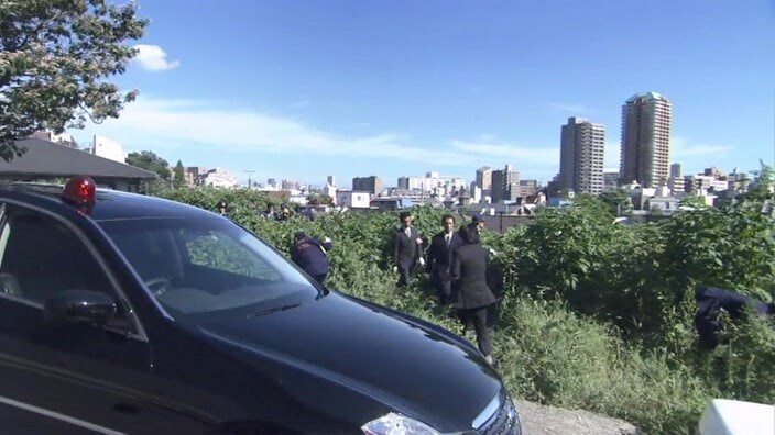 자기가 쓴 내용이 드디어 책으로 나오는 유부녀 기자의 최후_22.jpg