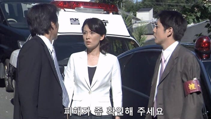 자기가 쓴 내용이 드디어 책으로 나오는 유부녀 기자의 최후_35.jpg