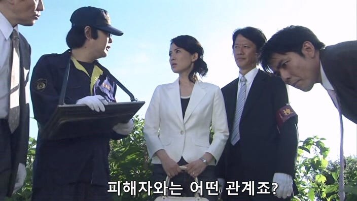 자기가 쓴 내용이 드디어 책으로 나오는 유부녀 기자의 최후_38.jpg