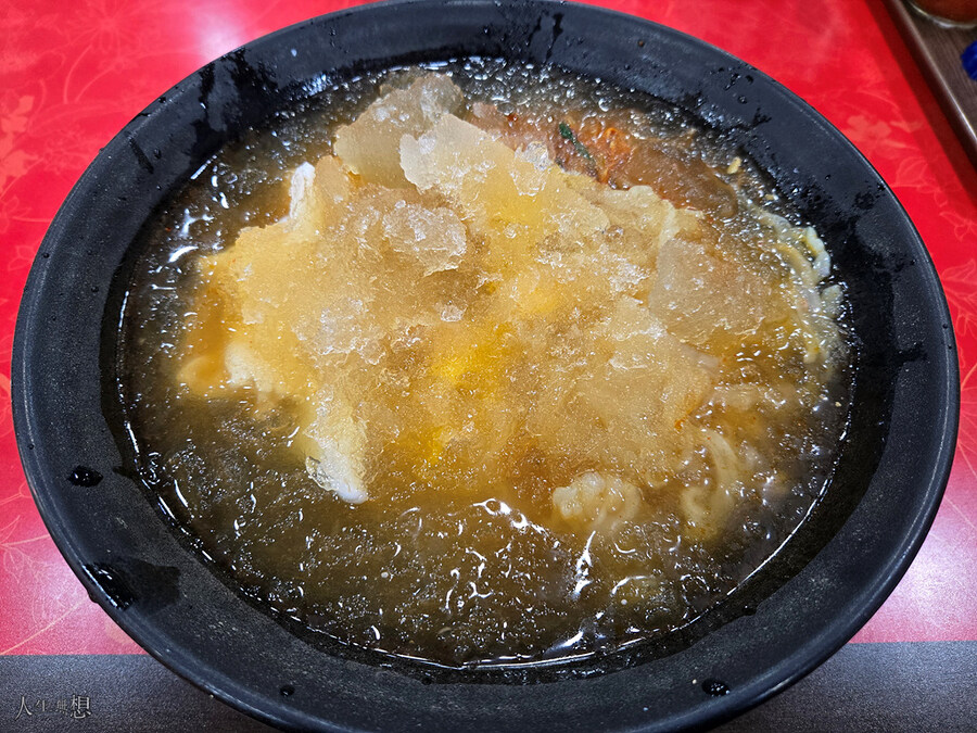 분명히 서로 다른 날 먹은 건데_2.jpg