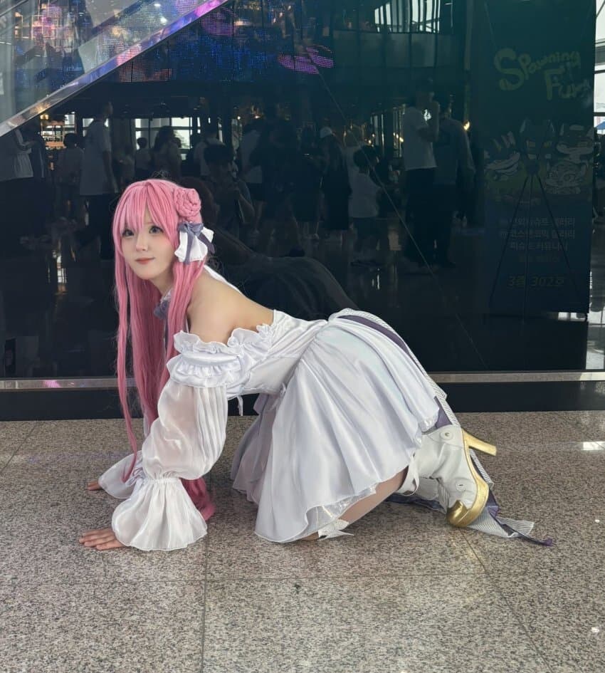 도로롱 코스프레 처자들 모음.jpg_2.jpg