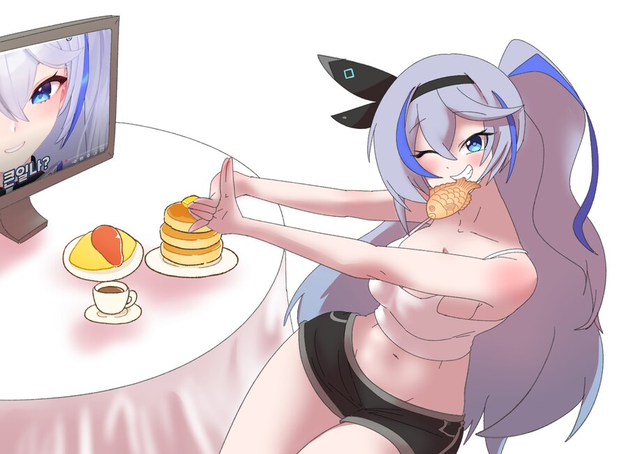 버튜버) 미루 이모가 아침 붕어빵 먹는 짤!_1.png