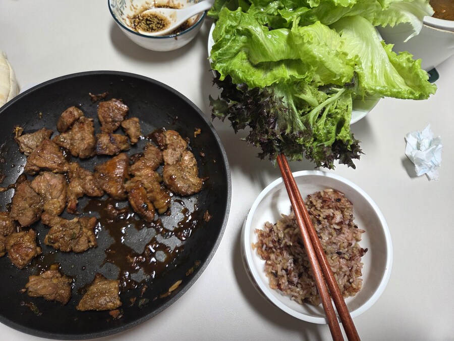 돼지양념구이_1.jpg