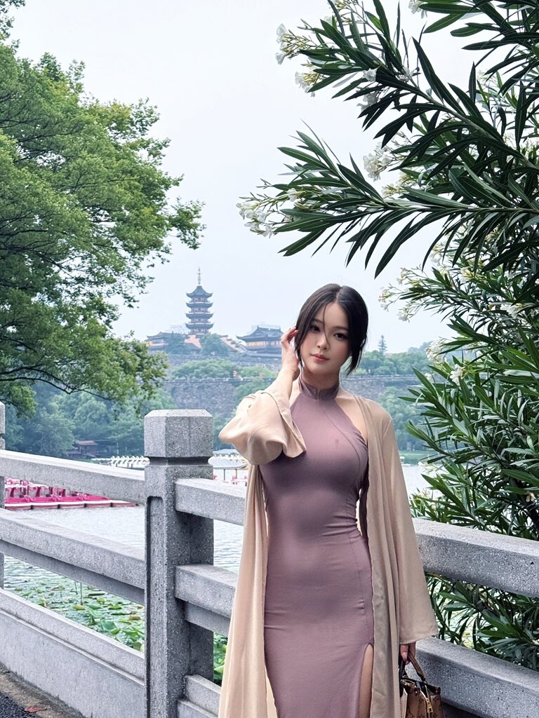 안 벗으면 야한게 아니라고 했습니다_1.jpg