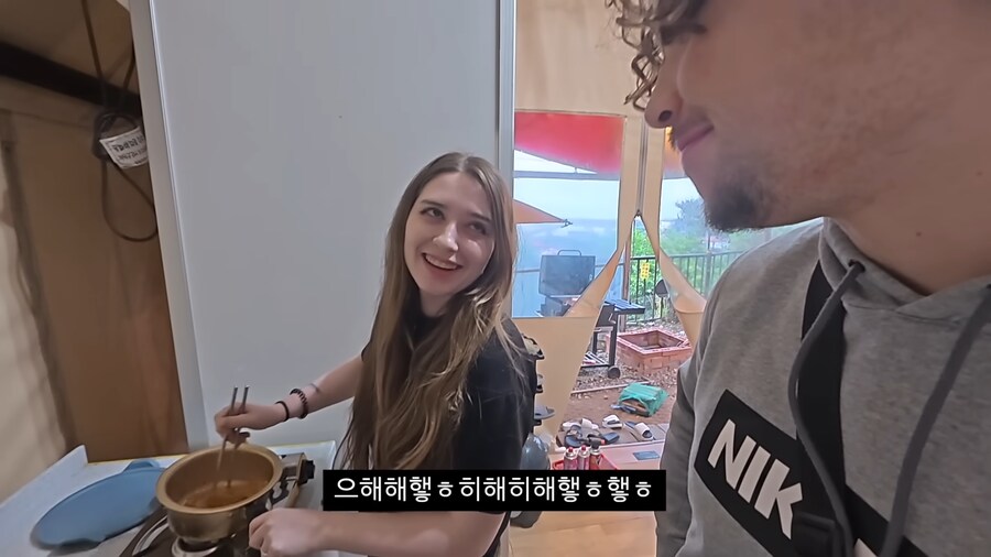 매운거에 자신있다는 프랑스처남에게 "불닭" 먹이기_29.png