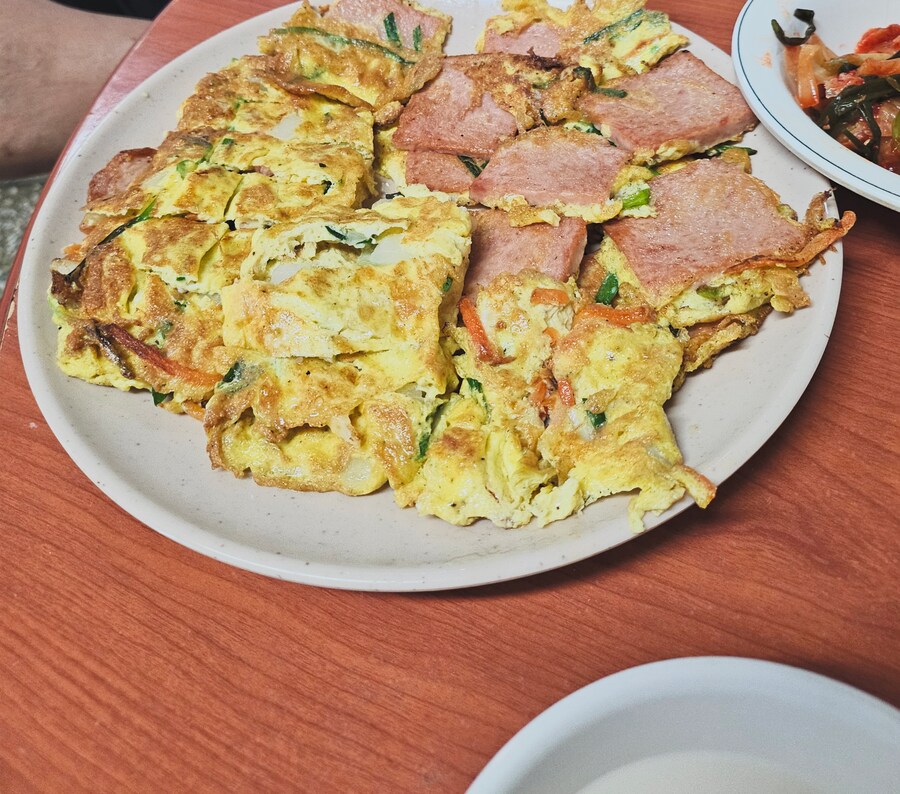 동대문 가맥집 술안주 계란말이_1.png