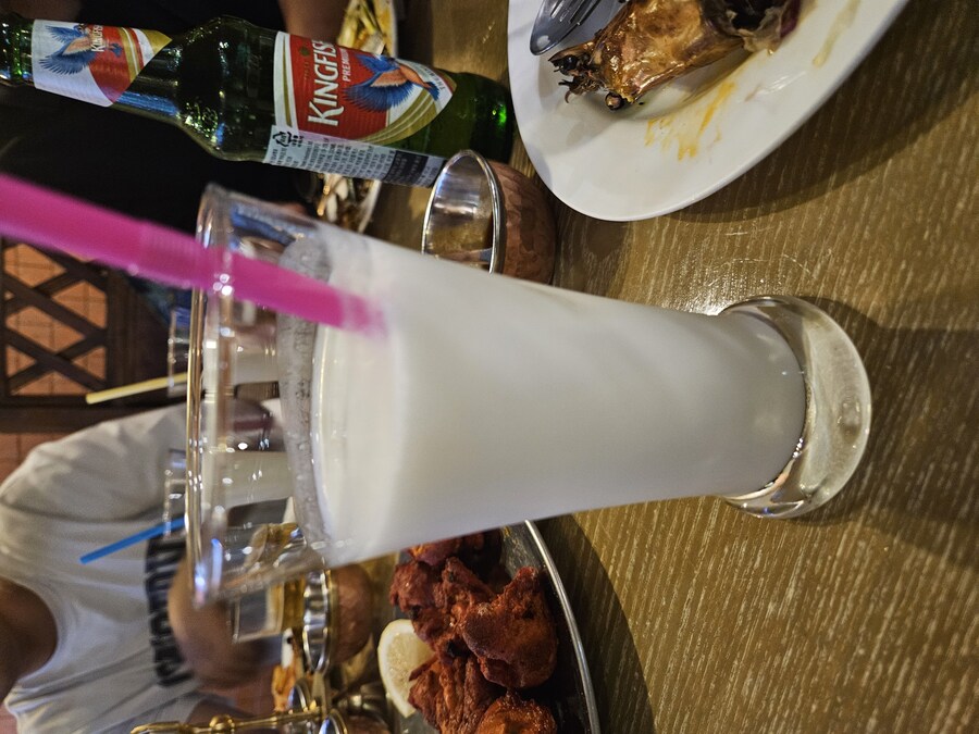 꽤 정통 인도 요리를 먹을수 있는 머노까머나 신촌점_7.jpg
