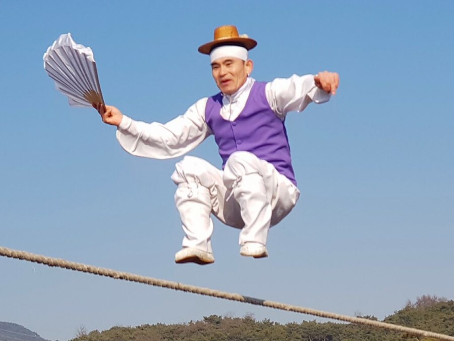 윗집에서 층간소음문제로 나에게 돈을 준다면?.jpg_3.jpg