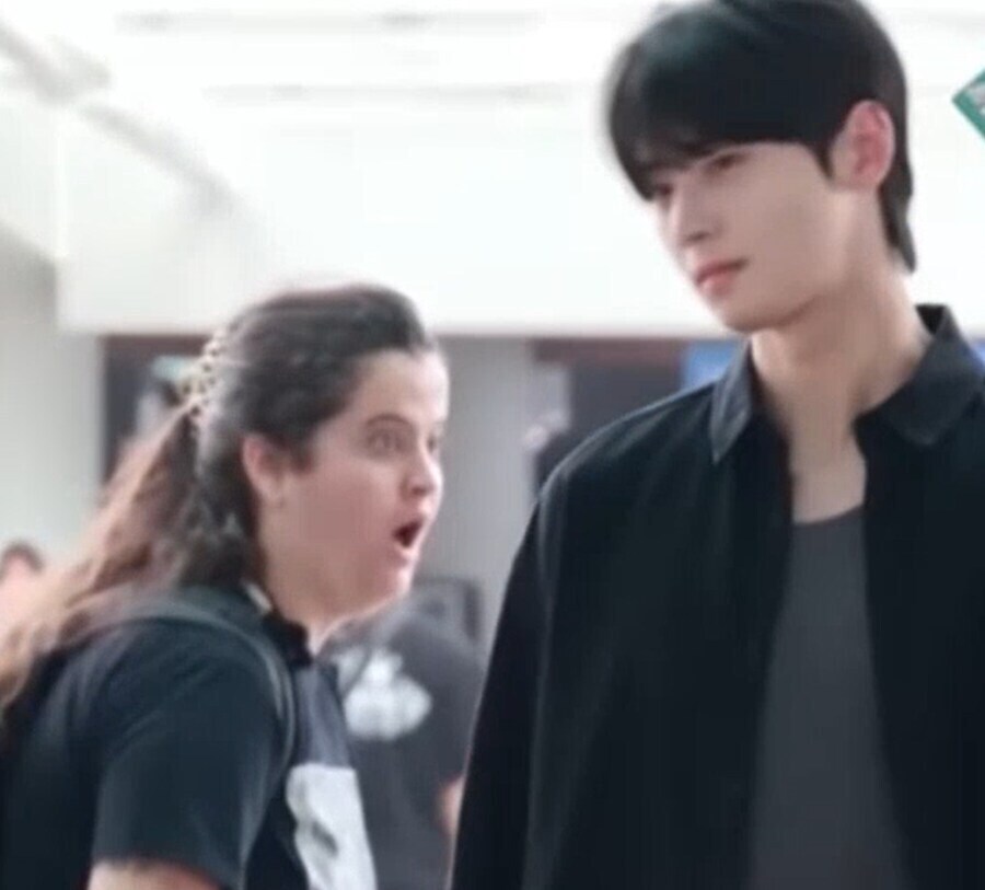 공항에서 '차은우'를 마주친 외국인_1.jpg