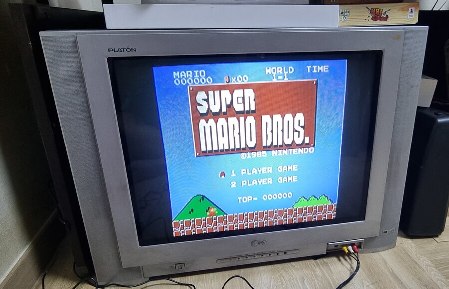 crt tv로 고전 게임하니 화질 좋네_3.jpg