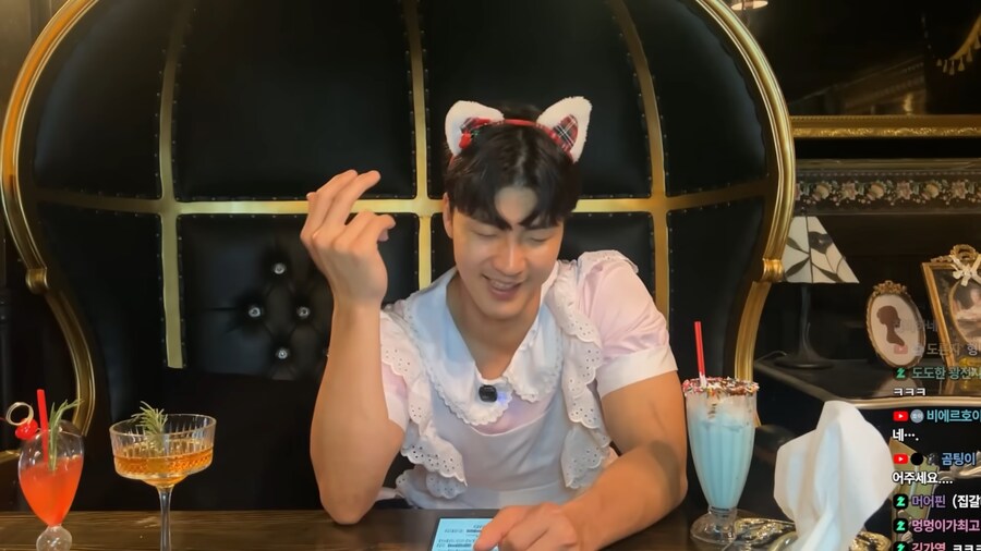 ??? : 에잇 싯팔 회사 생활 힘든데 나도 유튜브나 할까?.jpg_3.png
