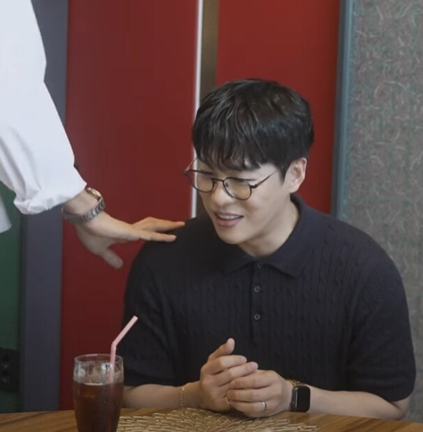 아무리 봐도 화장실 간 게 아닌듯한 빽가.jpg_3.jpg